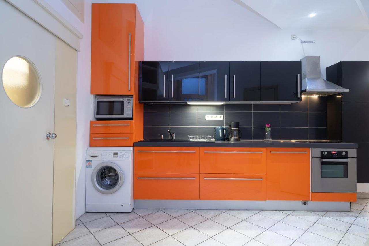 Kiraly Central Apartment With Free Parking And Ac Boedapest Buitenkant foto