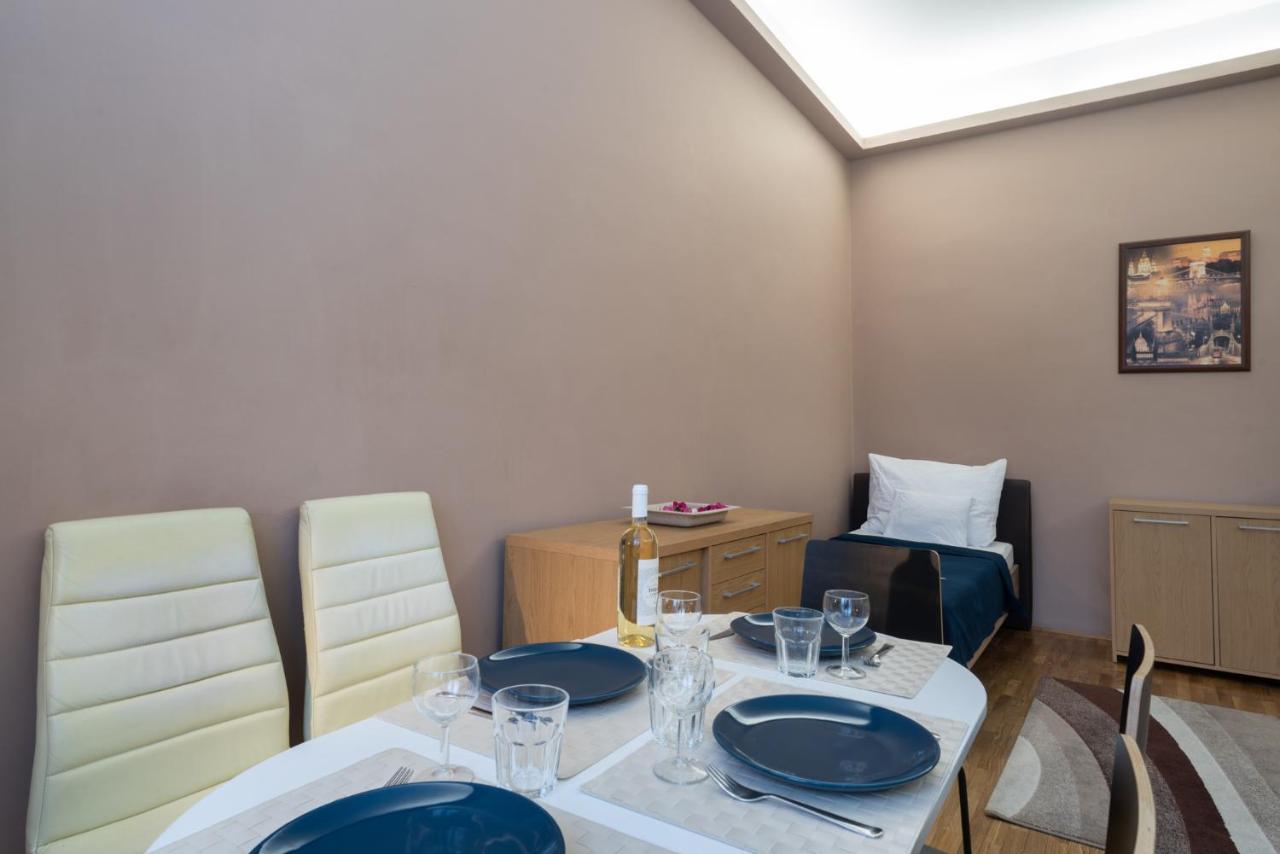Kiraly Central Apartment With Free Parking And Ac Boedapest Buitenkant foto