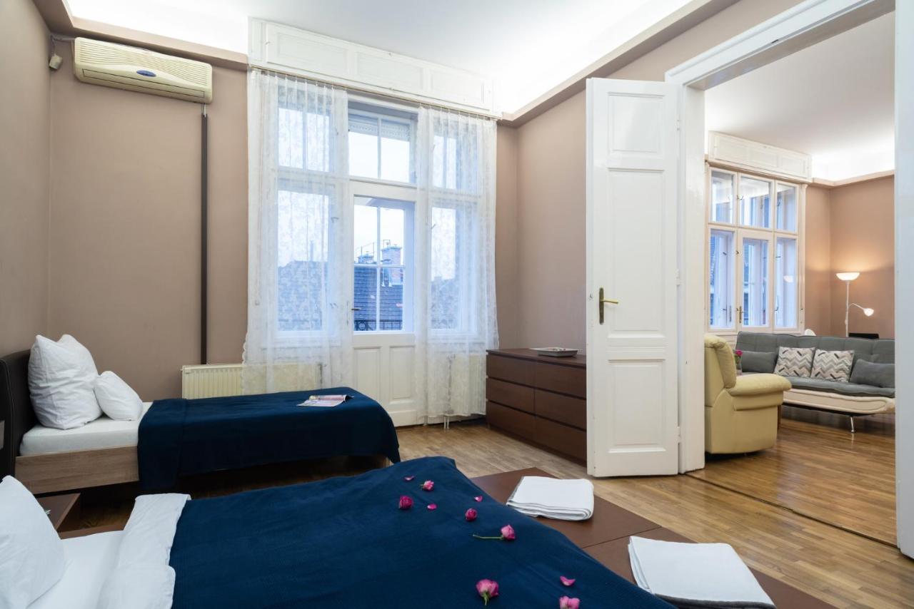 Kiraly Central Apartment With Free Parking And Ac Boedapest Buitenkant foto